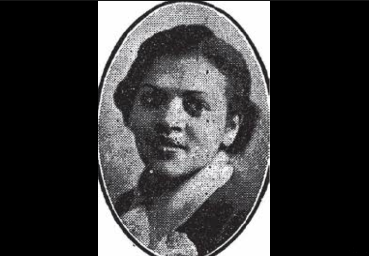 Iris María Cabral
